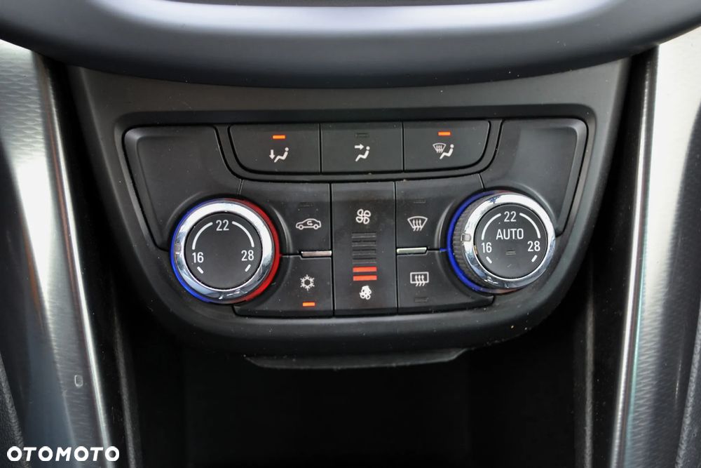 Opel Zafira 1.4 T Cosmo EcoFLEX S&S - 22