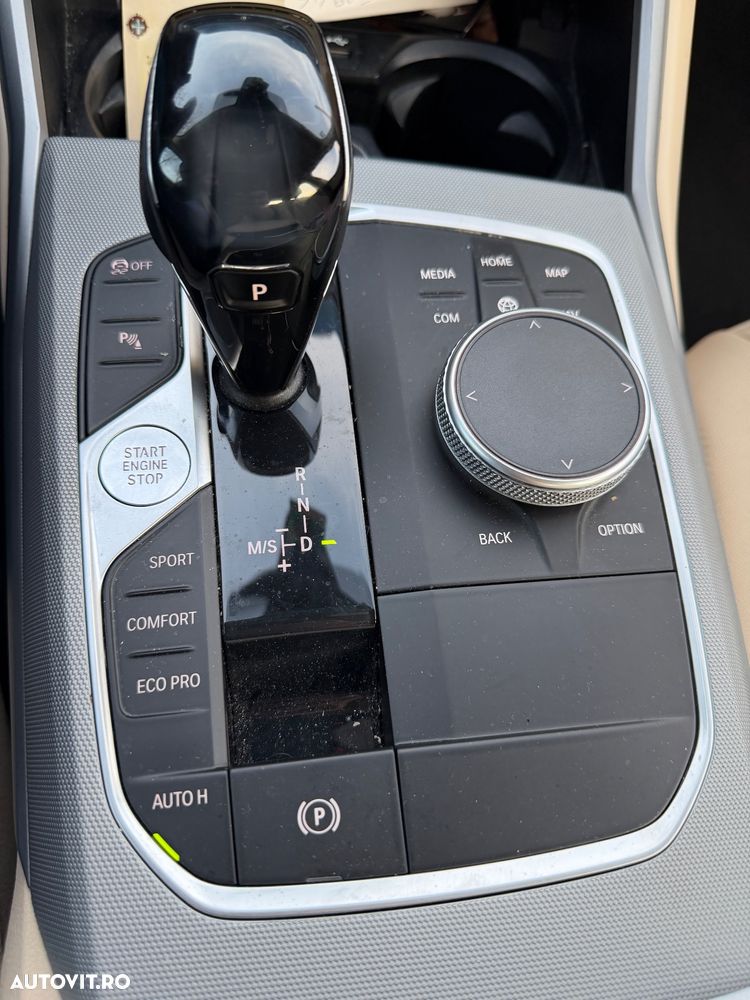 BMW Seria 3 318d Aut. - 9