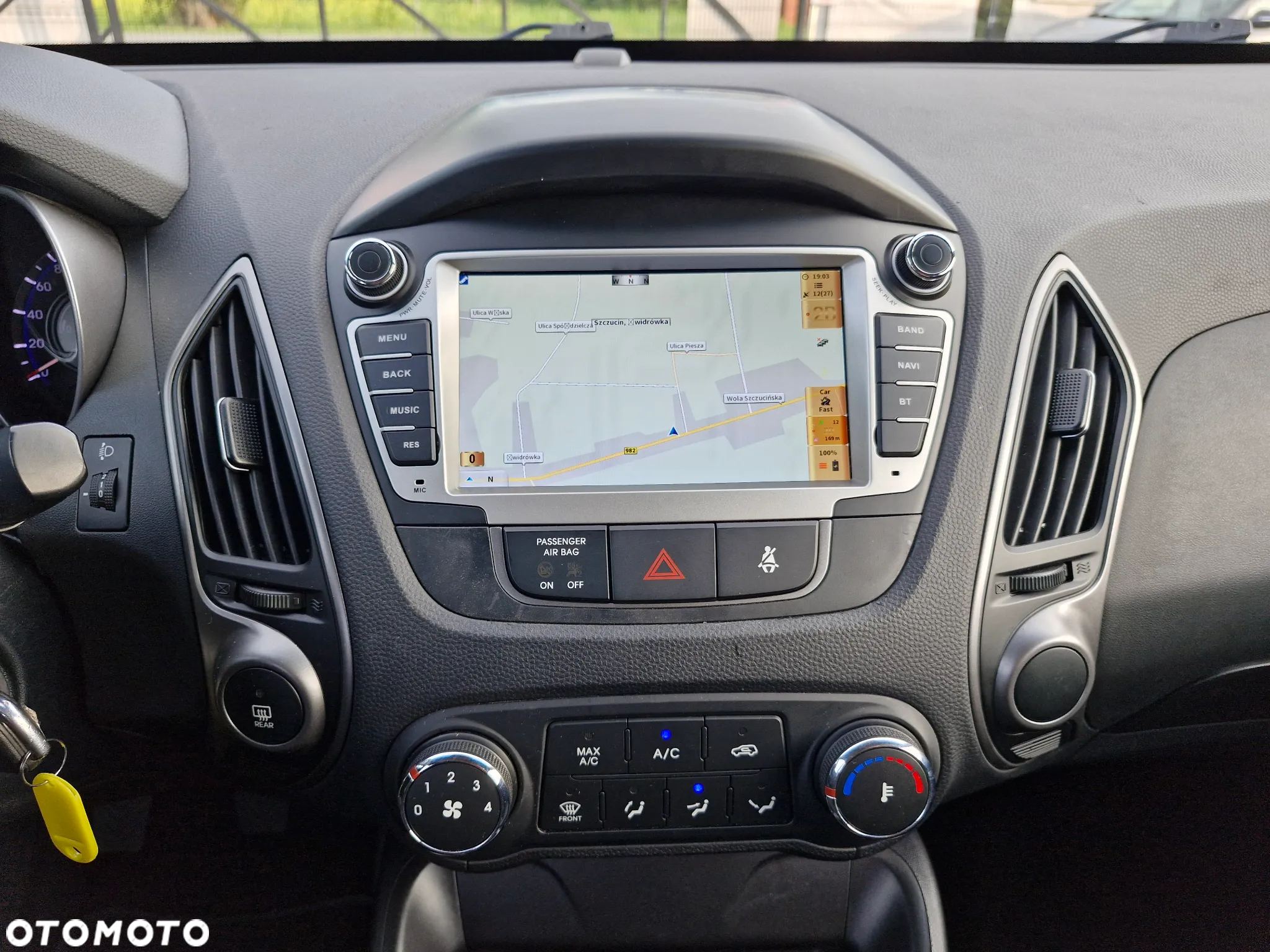 Hyundai ix35 - 23