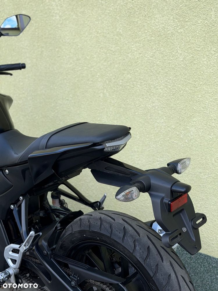 Yamaha MT - 19