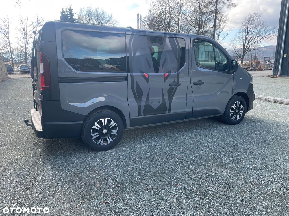 Opel Vivaro - 2
