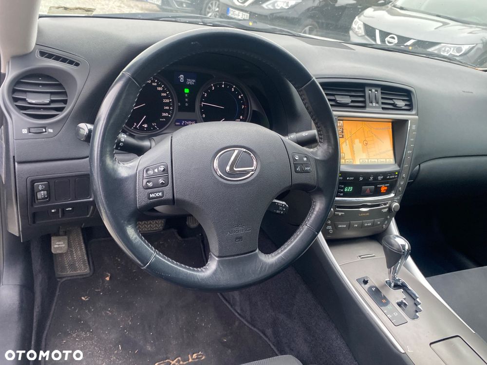 Lexus IS 250 Prestige - 32