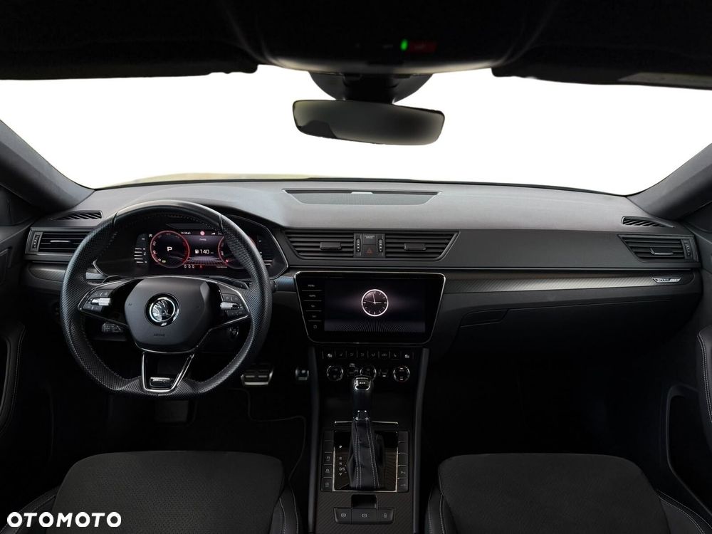 Skoda Superb 2.0 TDI SCR 4x4 Sportline DSG - 18