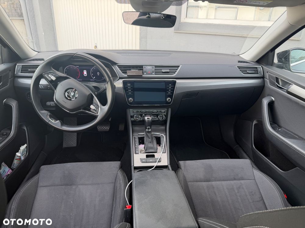 Skoda Superb 2.0 TDI DSG Style - 4