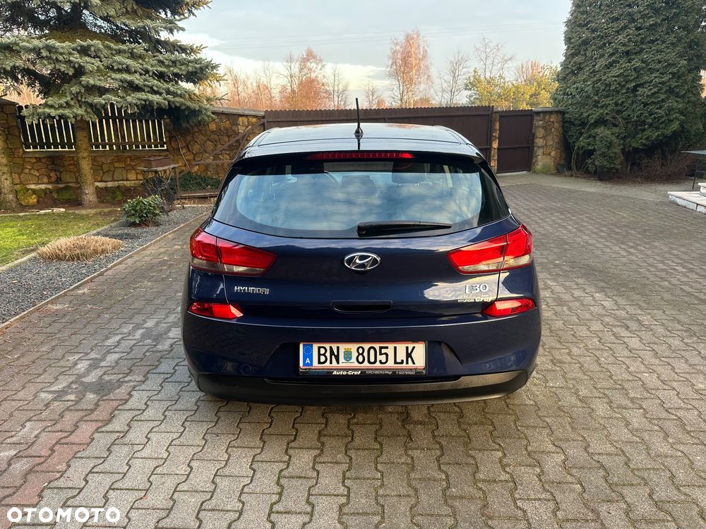 Hyundai i30 1.4 Passion Plus - 26