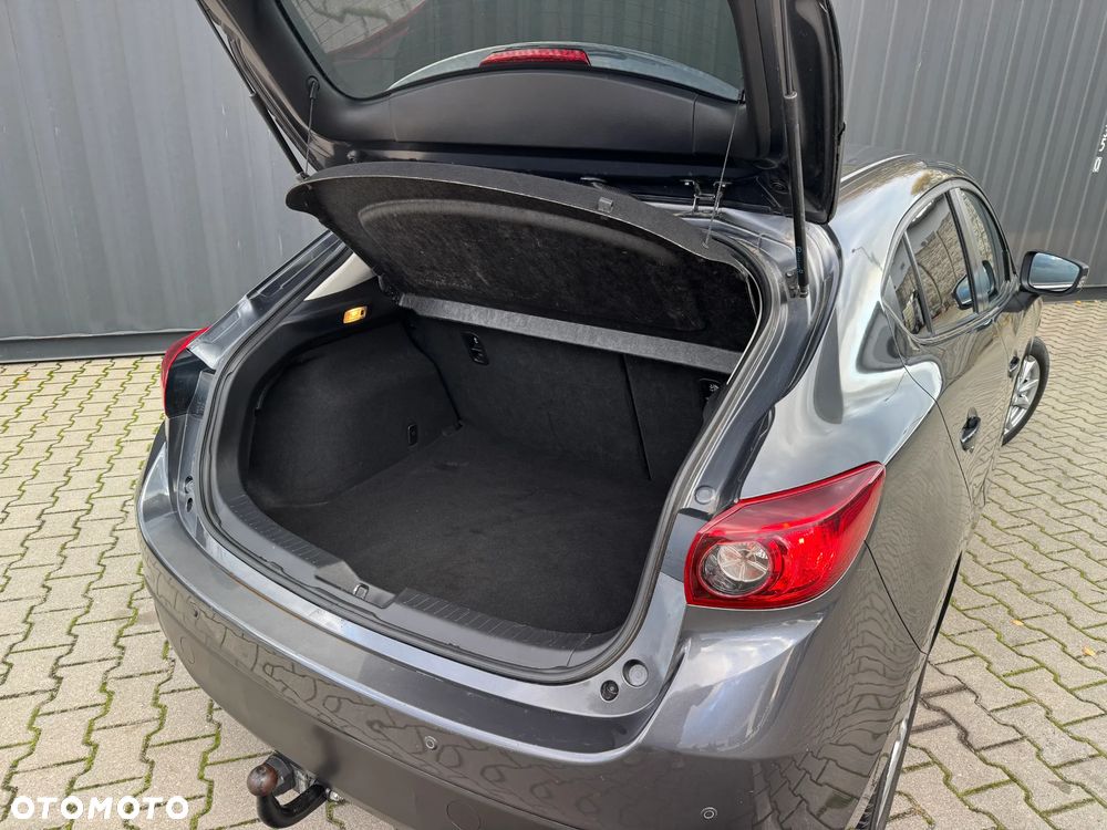 Mazda 3 1.6 CD Exclusive + - 22