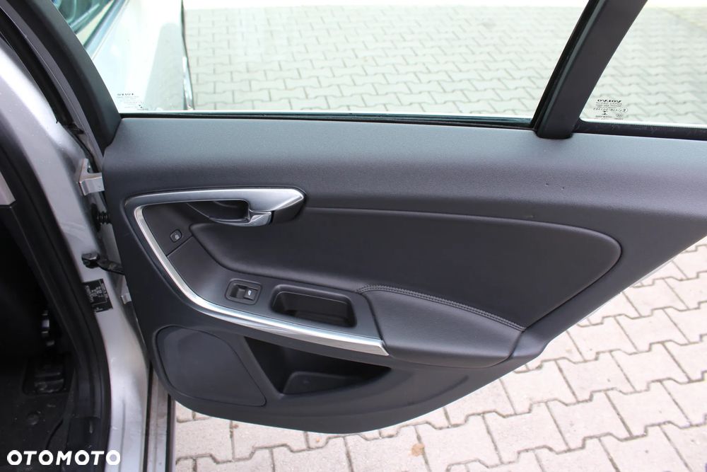 Volvo V60 - 18