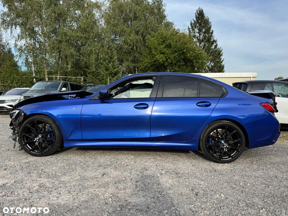 BMW Seria 3 330i xDrive M Sport - 1
