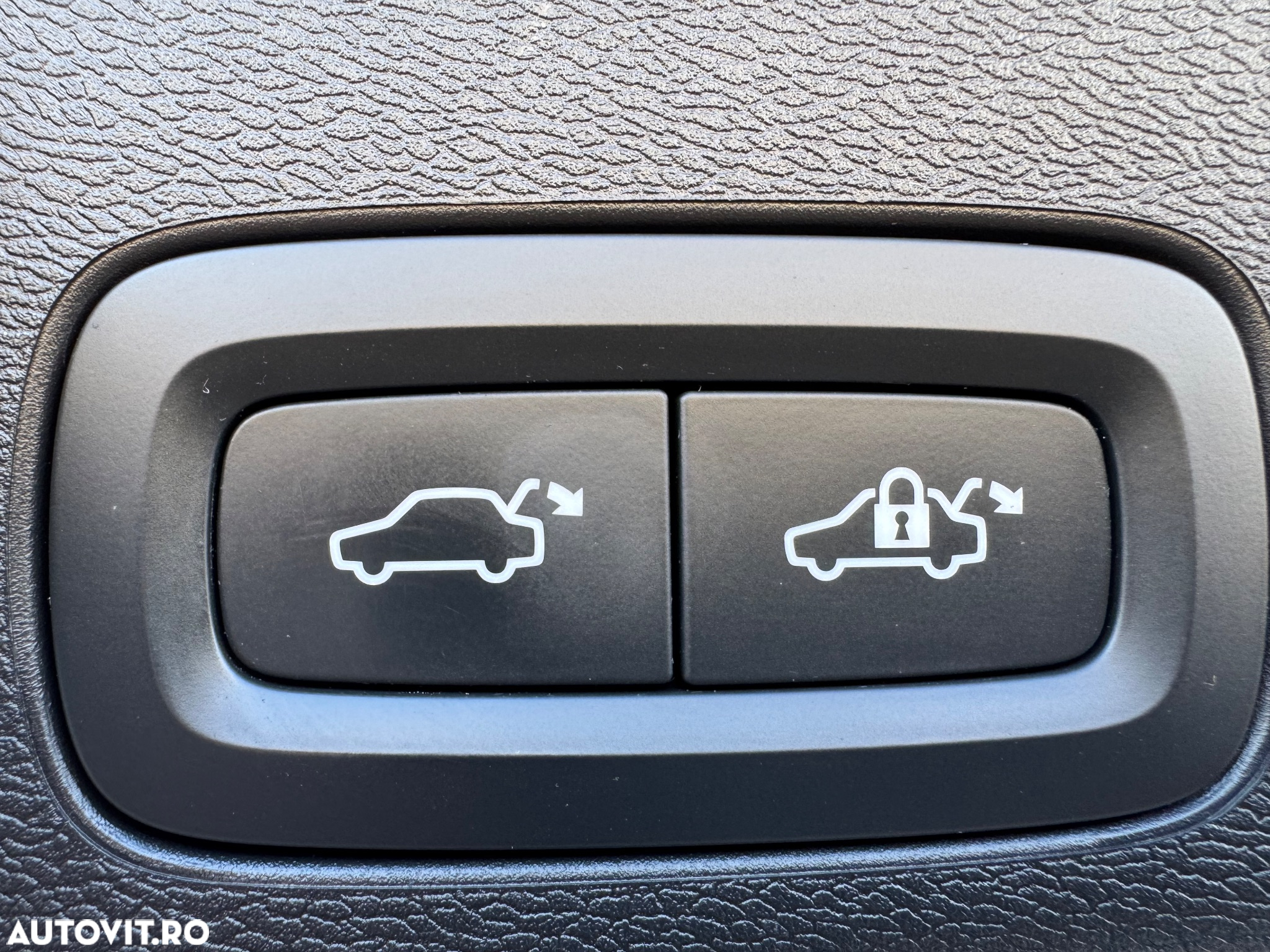 Volvo XC 60 D4 AWD Geartronic Inscription - 29