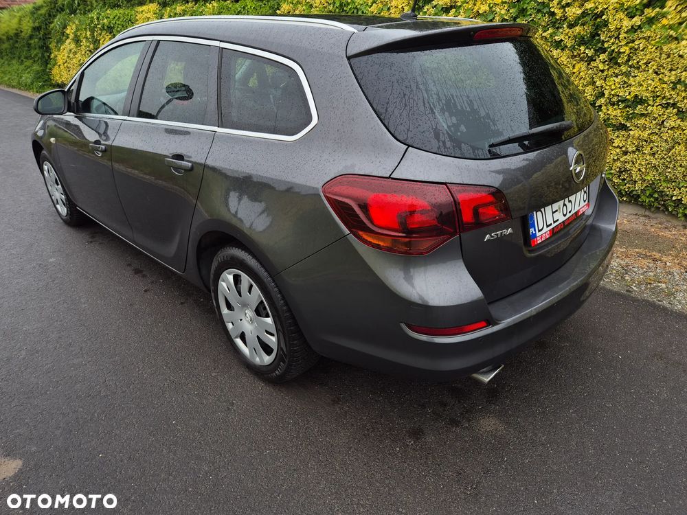 Opel Astra 2.0 CDTI Exklusiv - 5