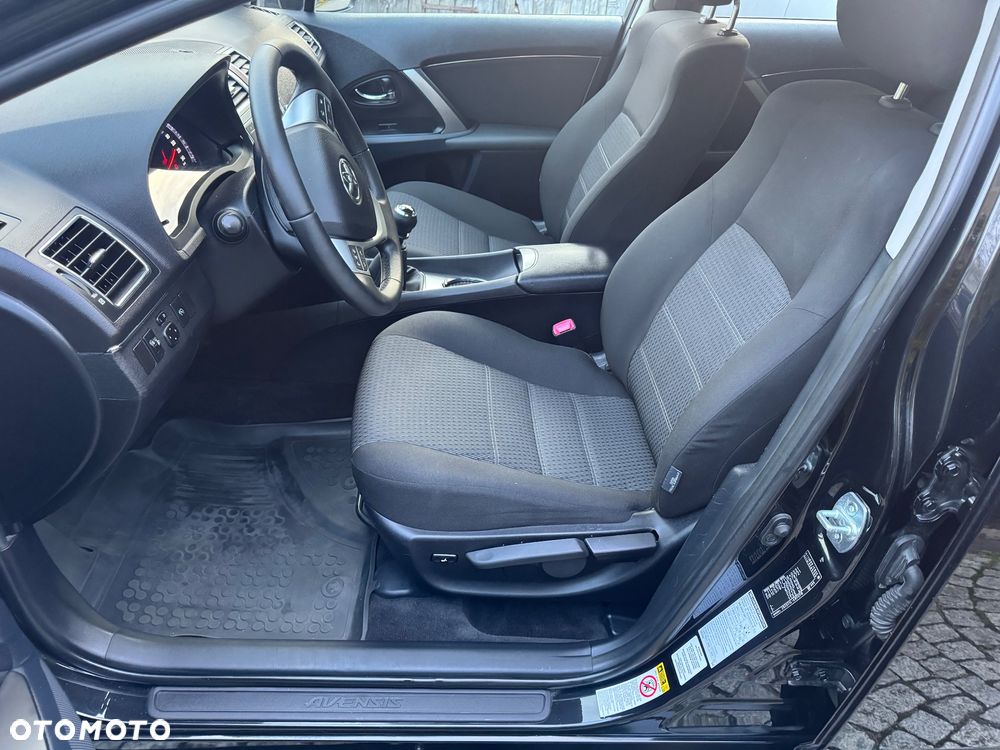 Toyota Avensis 1.8 Executive - 12