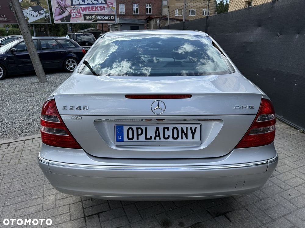 Mercedes-Benz Klasa E 240 Elegance - 16