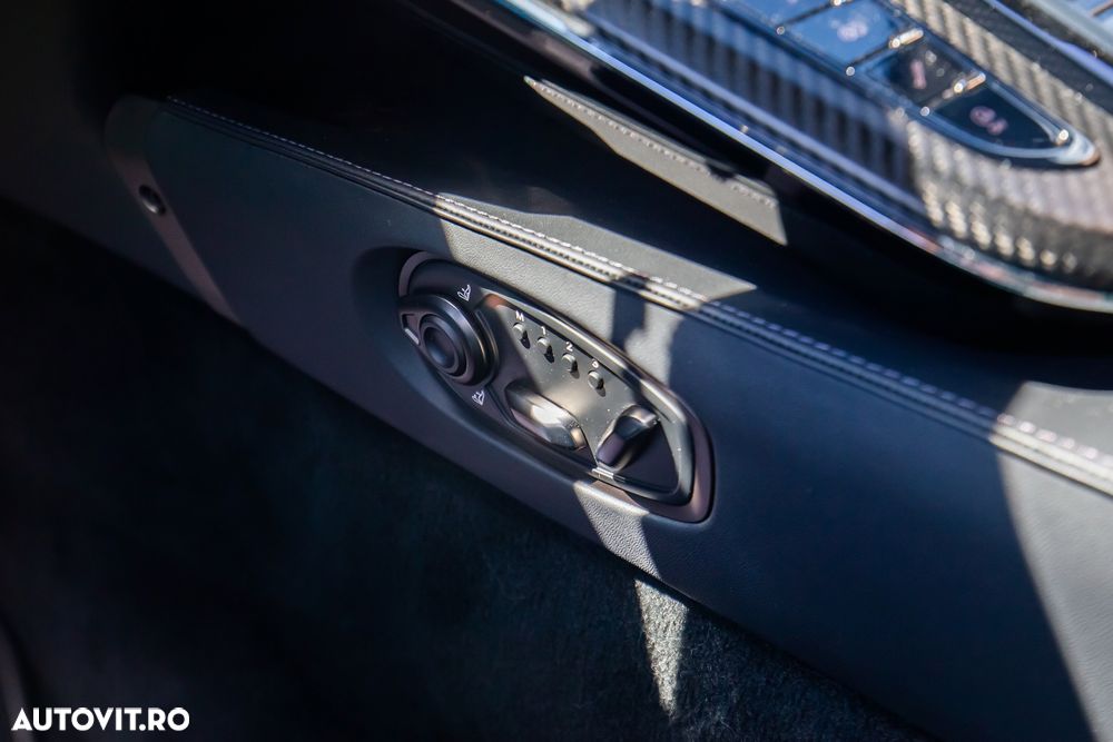 Aston Martin V8 Vantage Standard - 25