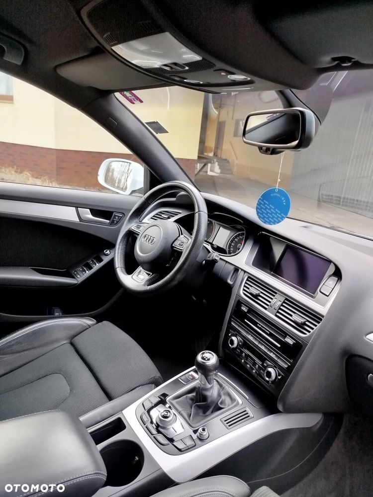 Audi A4 Avant 2.0 TDI DPF Ambiente - 18