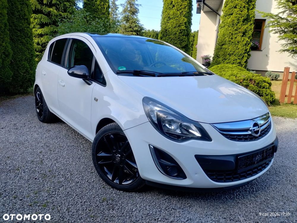 Opel Corsa 1.4 16V Color Edition - 1