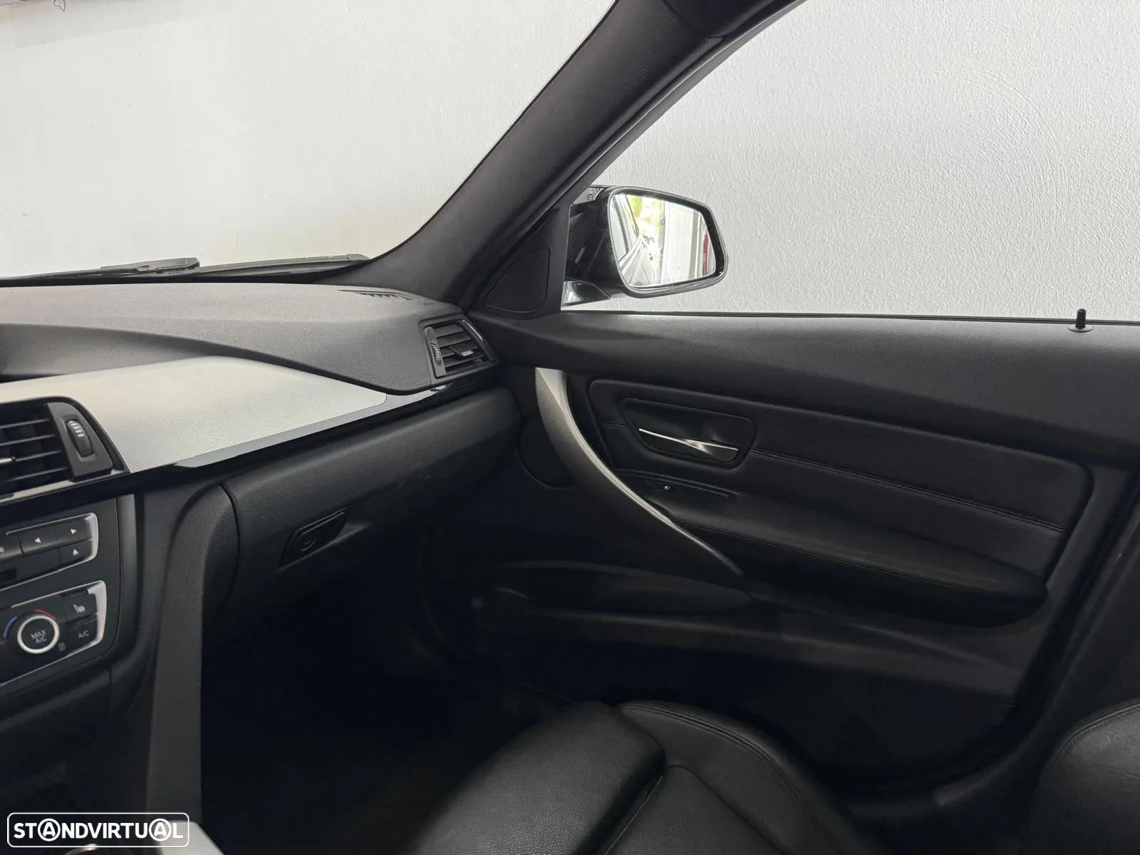 BMW 320 d Touring Auto Pack M - 28