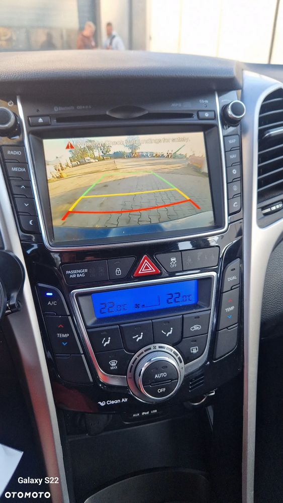Hyundai i30 Kombi 1.6 CRDI Premium - 8