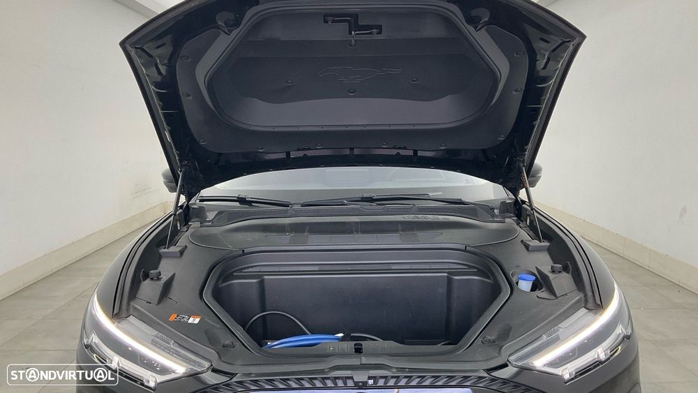 Ford Mustang Mach-E Alargada - 12