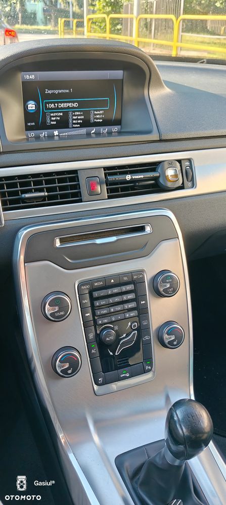 Volvo V70 D2 Summum - 9