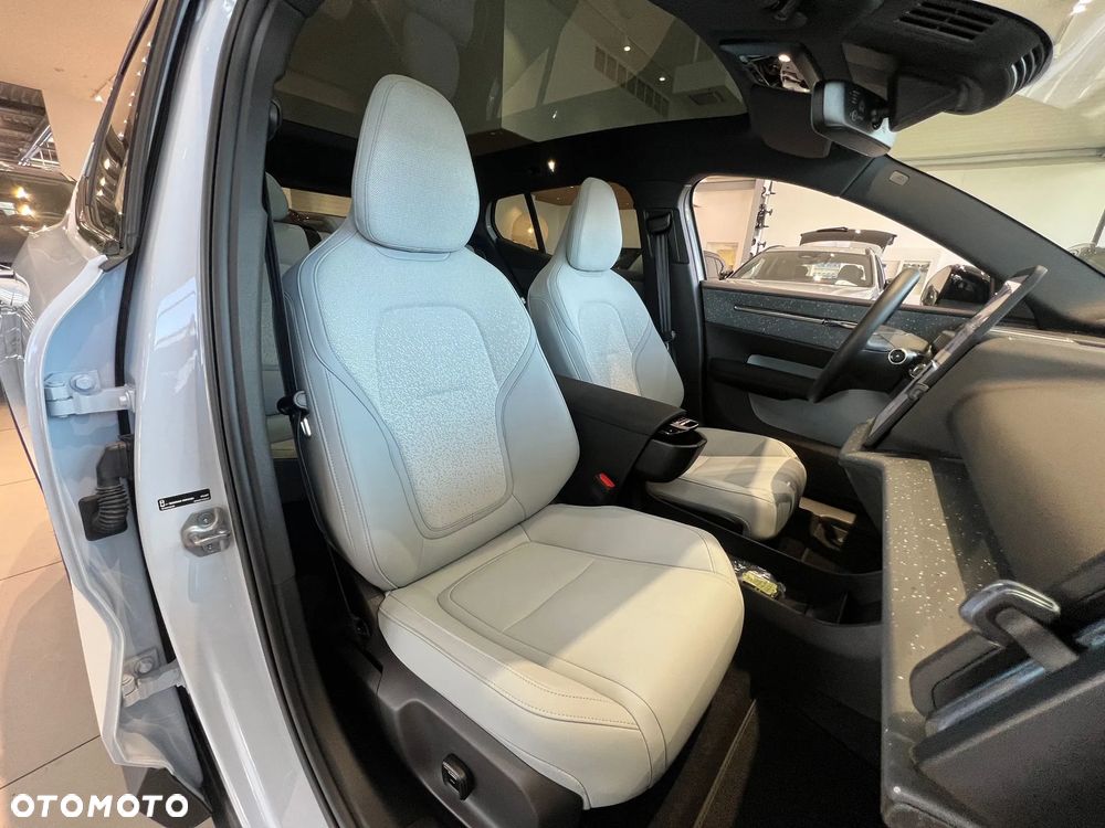 Volvo EX30 69kWh Twin Motor Ultra - 17