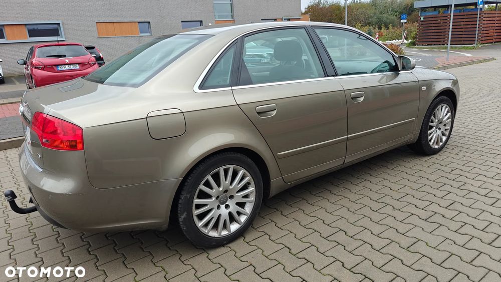 Audi A4 - 8