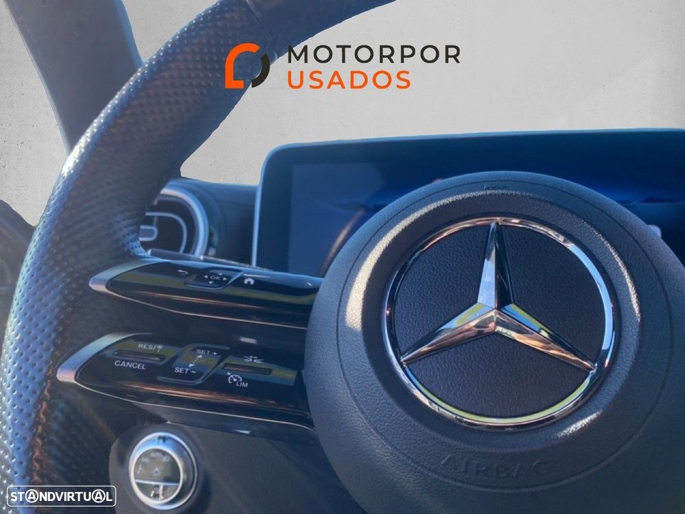 Mercedes-Benz C 300 — fotografia 11