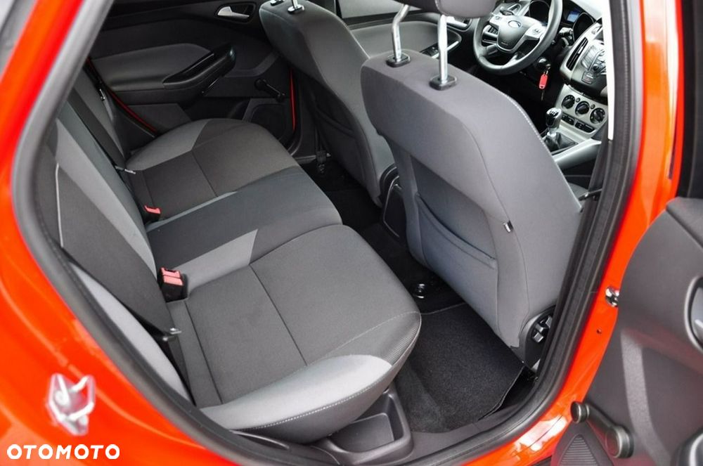 Ford Focus - 26