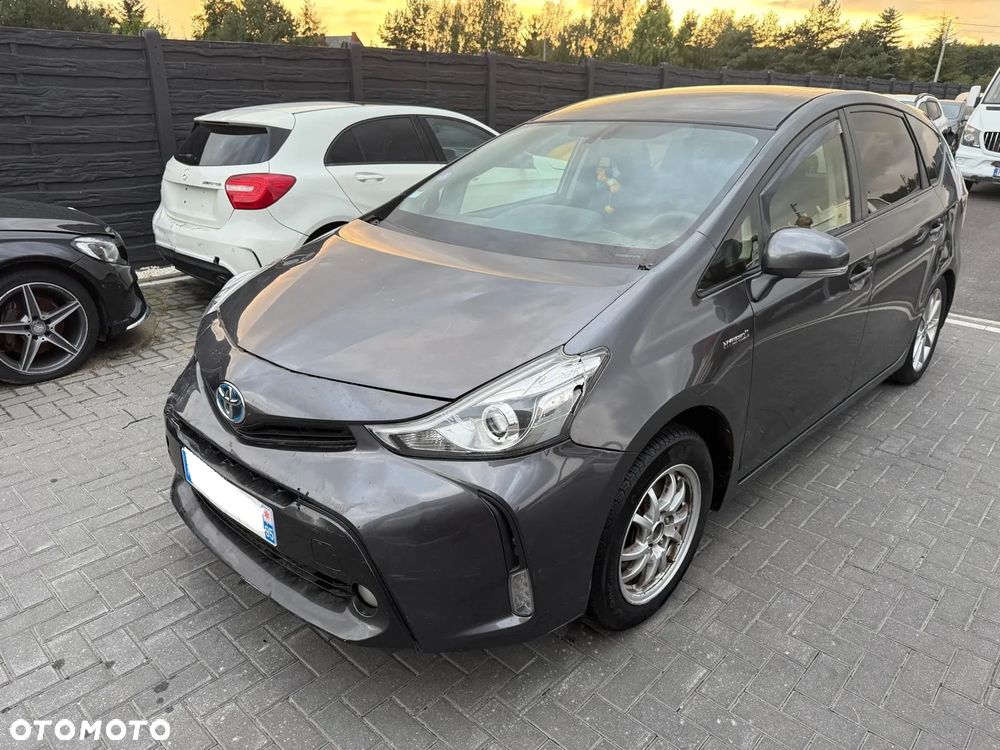 Toyota Prius+ (Hybrid) - 31