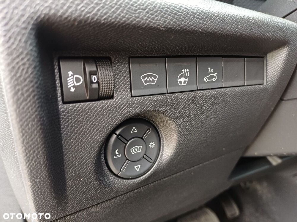Citroën C4X 1.2 PureTech Max S&S EAT8 - 19