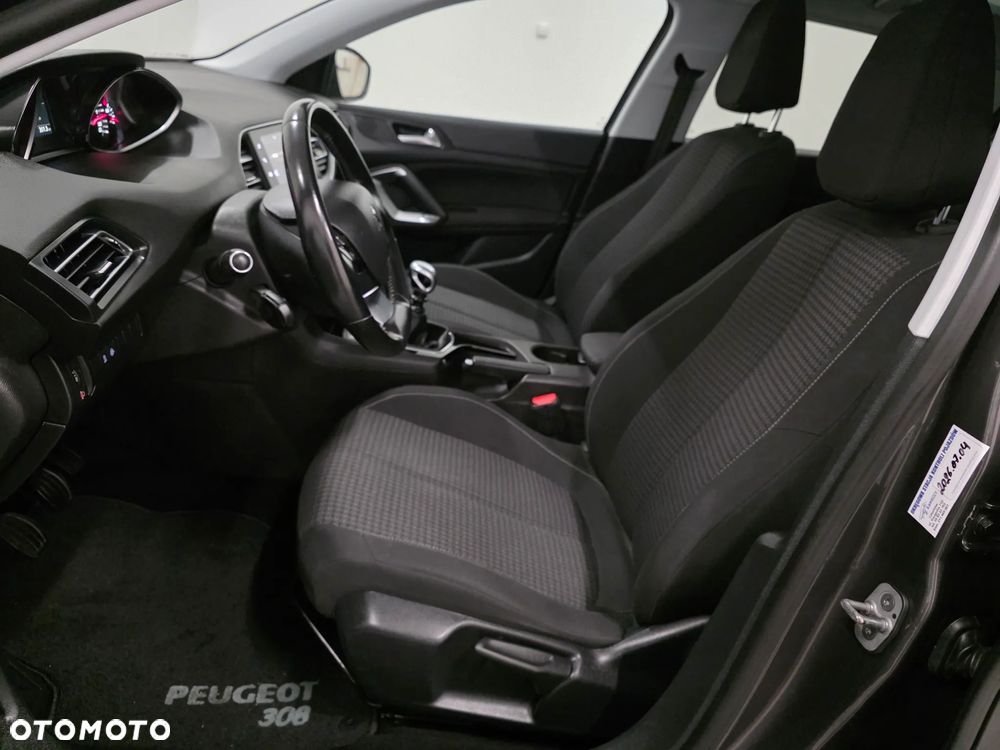 Peugeot 308 - 7