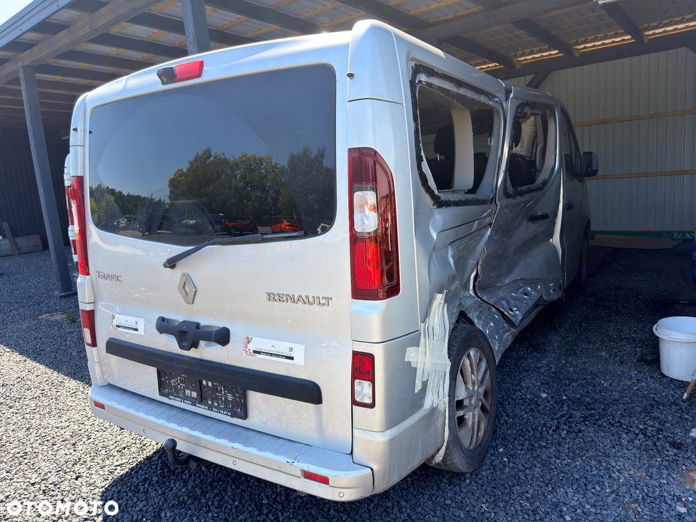 Renault Trafic Grand 2.0 dCi EDC - 4