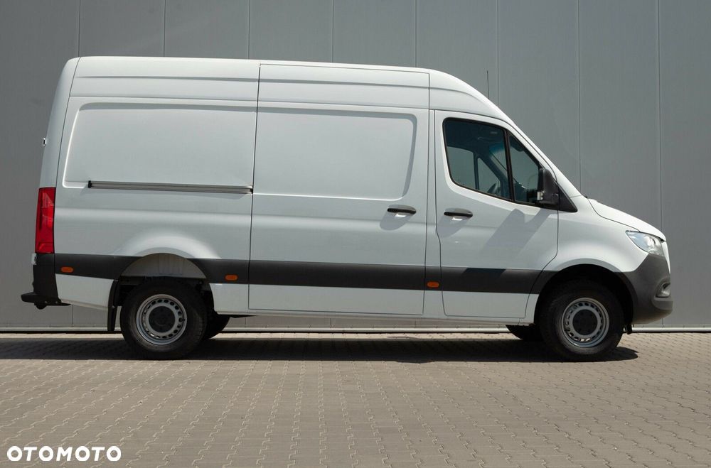 Mercedes-Benz Sprinter - 7