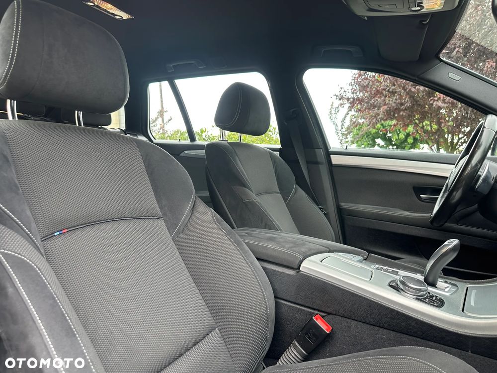 BMW Seria 5 520d xDrive - 25