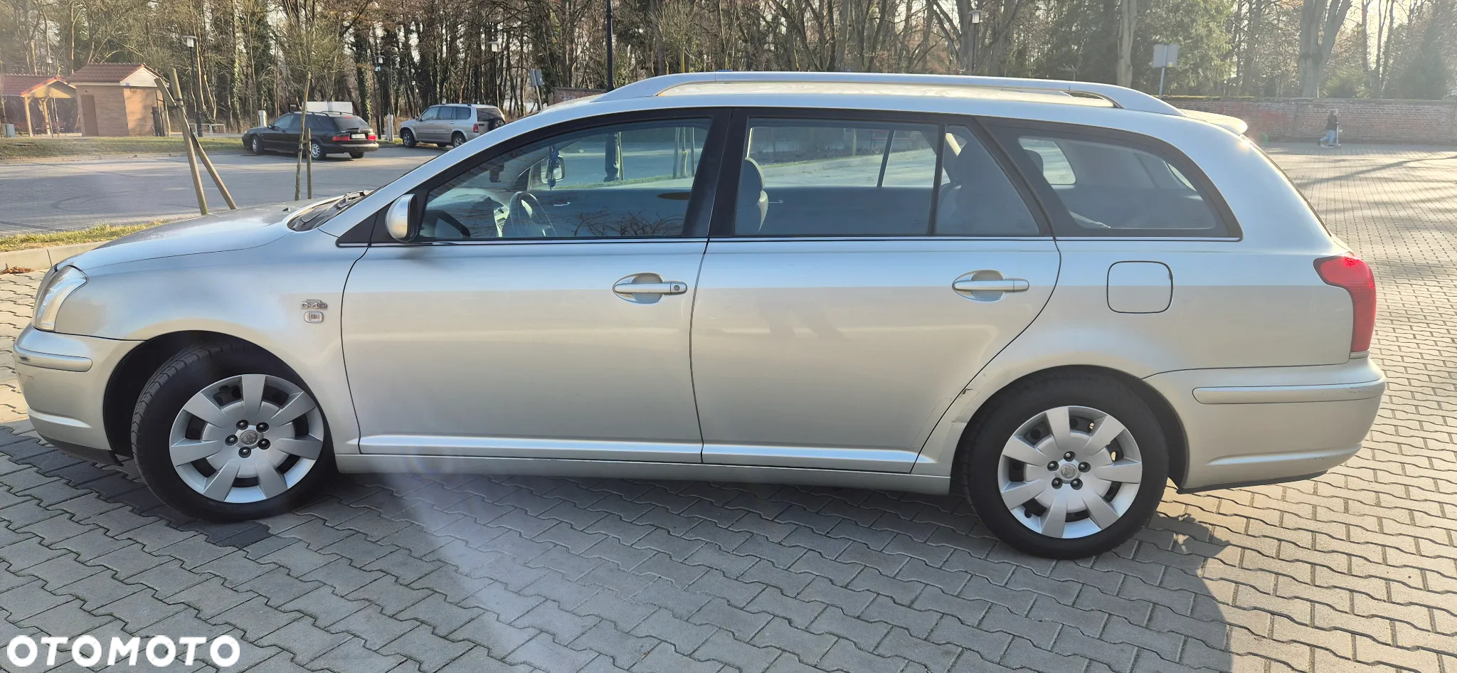 Toyota Avensis 2.0 D-4D Sol Plus - 10