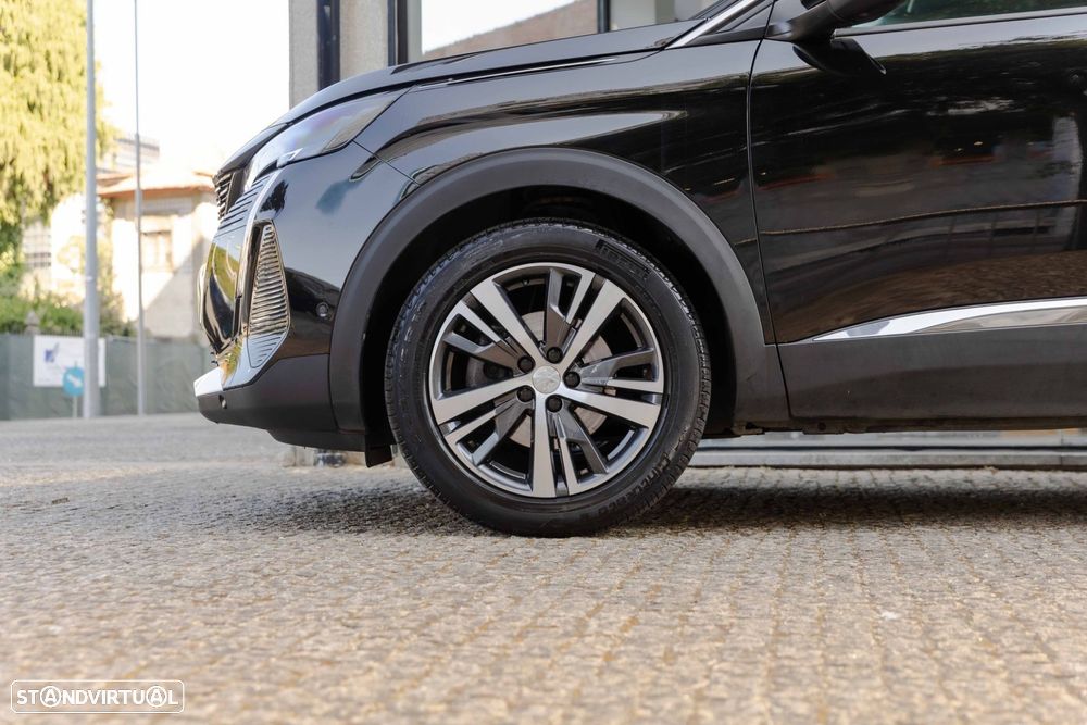 Peugeot 5008 1.2 PureTech Allure EAT8 - 3