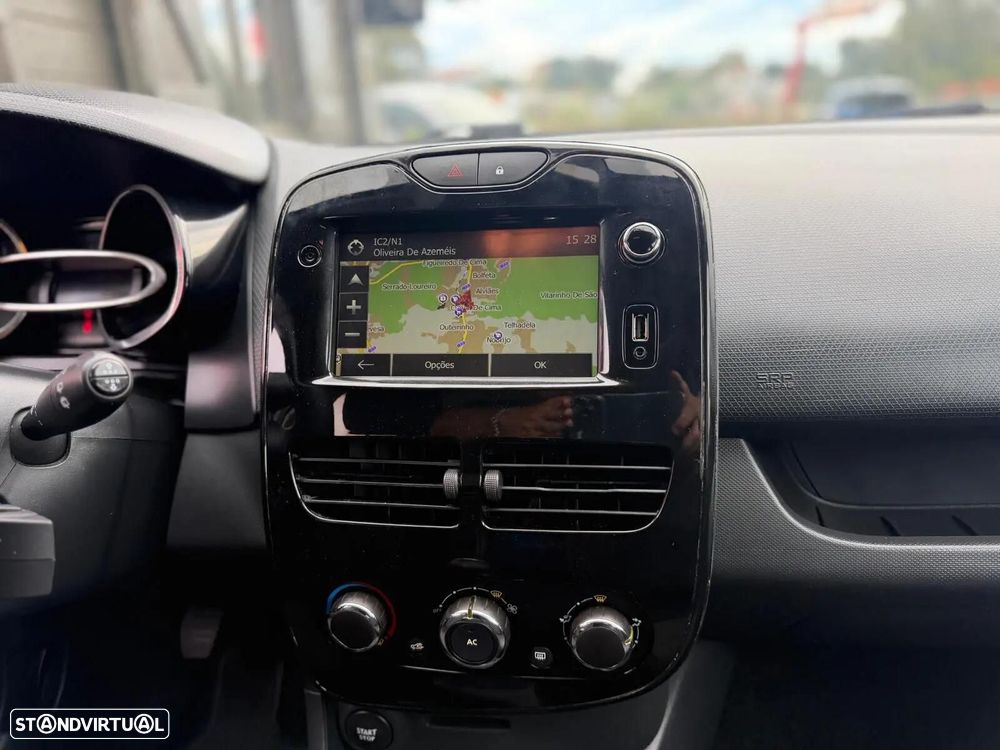 Renault Clio Sport Tourer 0.9 TCE — fotografia 6