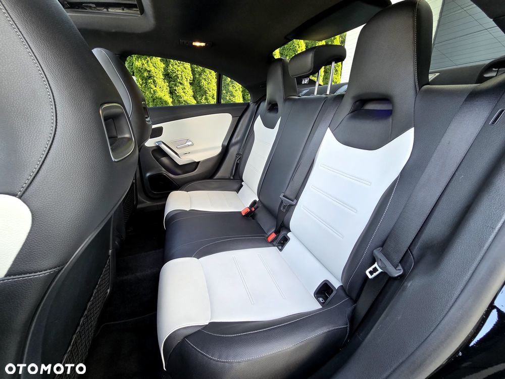 Mercedes-Benz CLA 220 AMG Line 7G-DCT - 28
