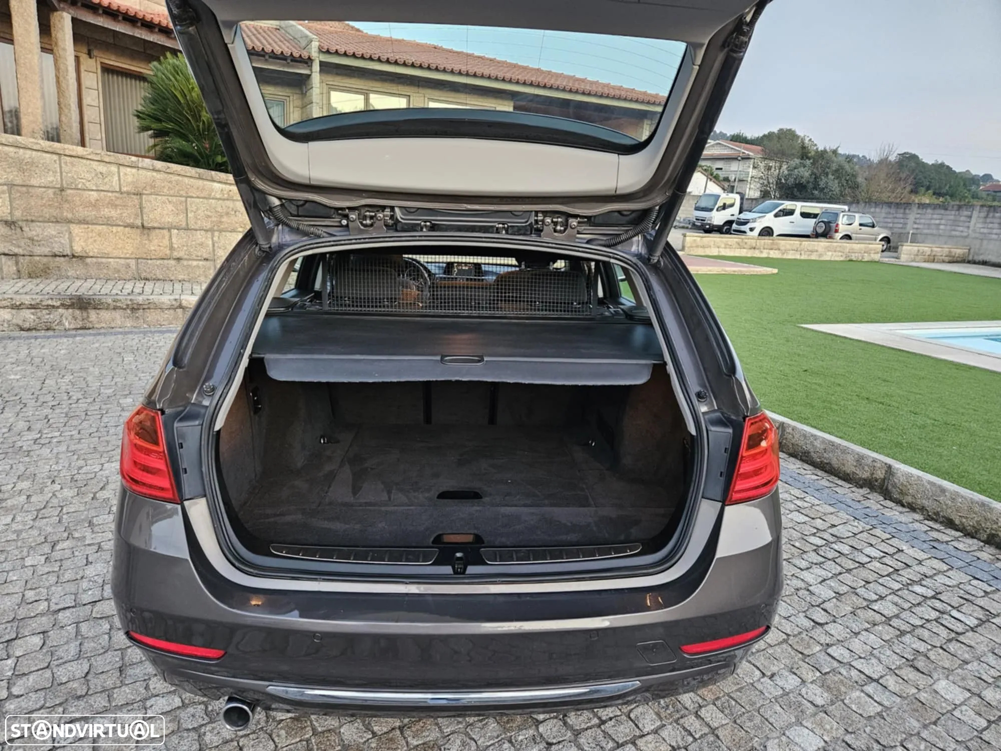 BMW 320 d Touring Line Luxury - 10