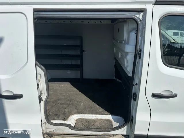 Renault TRAFIC TETO ALTO LONGA 145 CV - 8