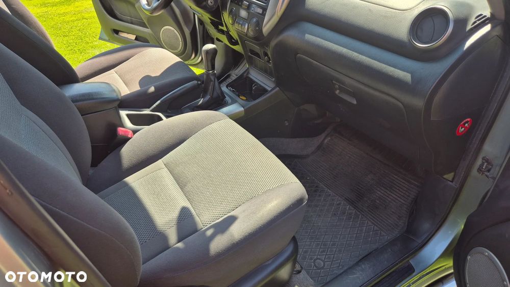 Toyota RAV4 2.0 D-4D Sol - 17
