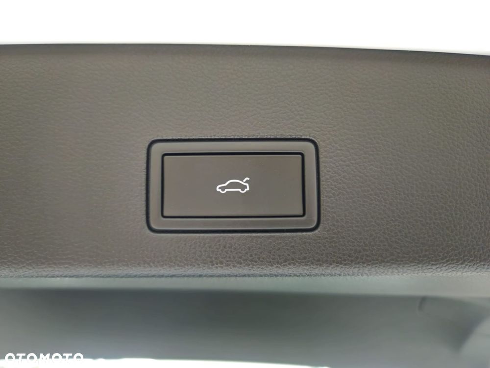 Volkswagen Golf Variant - 25