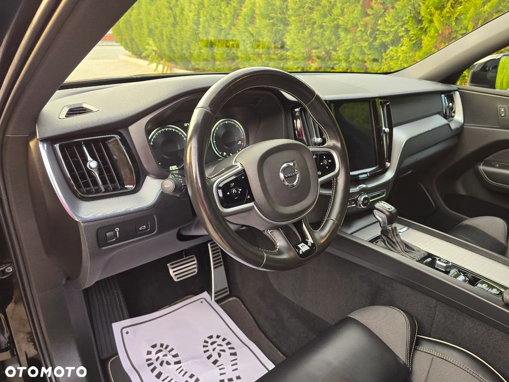 Volvo XC 60 D4 Geartronic RDesign - 17