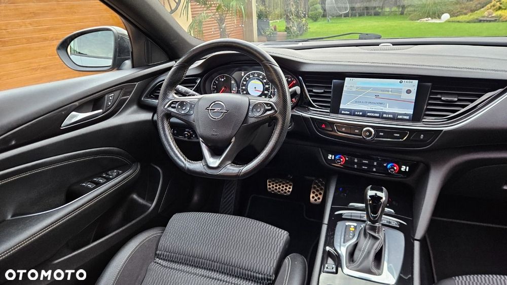 Opel Insignia - 16