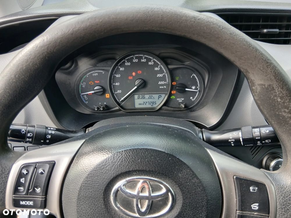 Toyota Yaris - 9