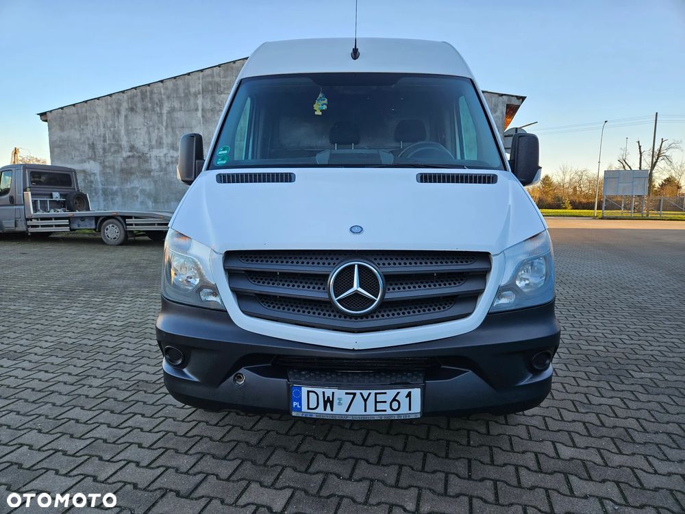 Mercedes-Benz Sprinter - 15