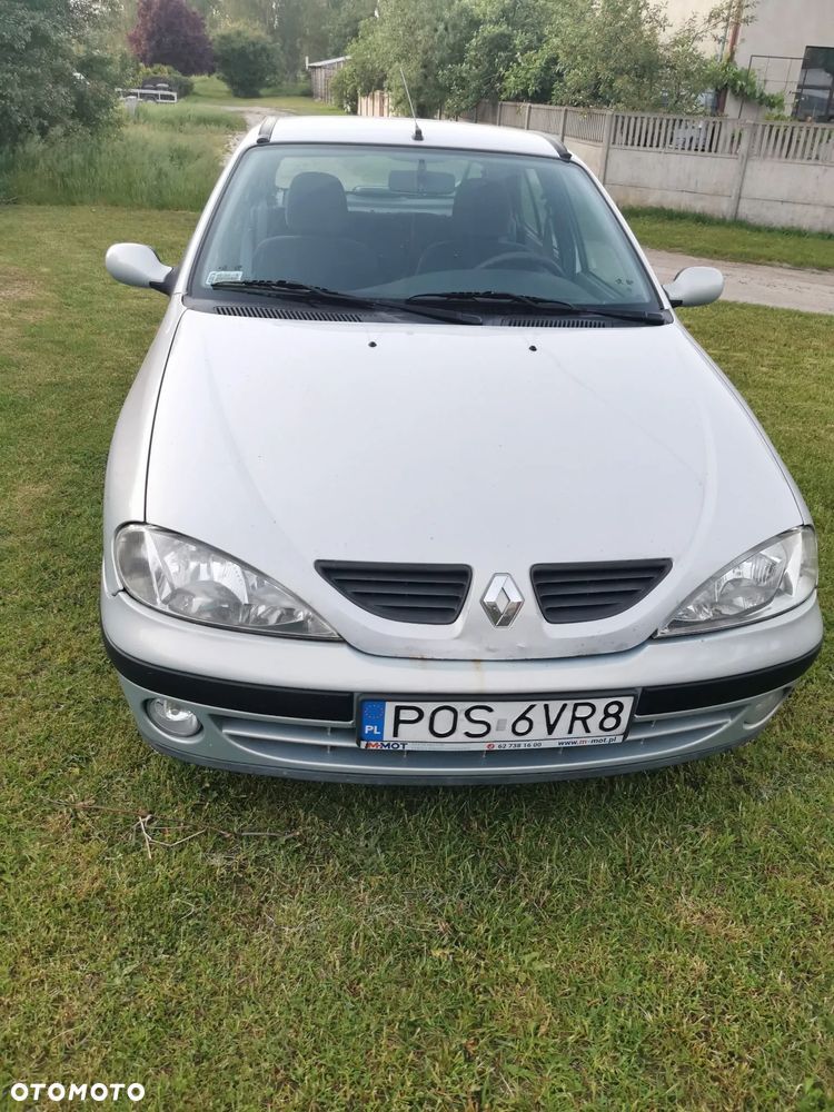 Renault Megane 1.9 DTi RN - 4
