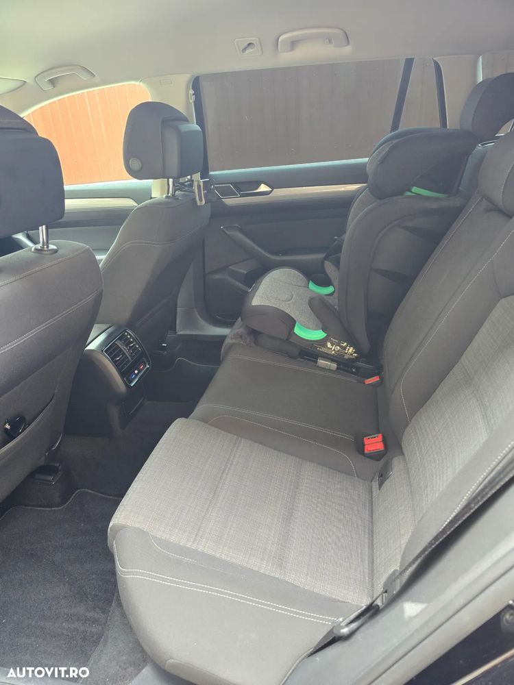 Volkswagen Passat 2.0 TDI SCR DSG Business - 21