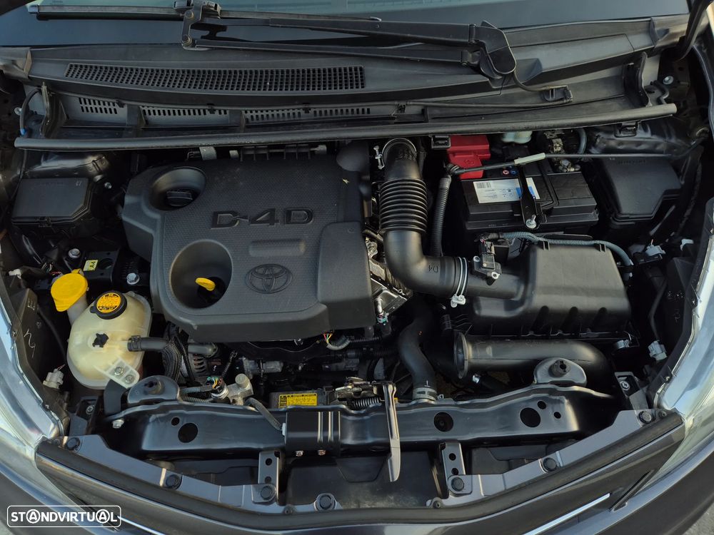 Toyota Yaris 1.4 D-4D Comfort+P.Style - 37
