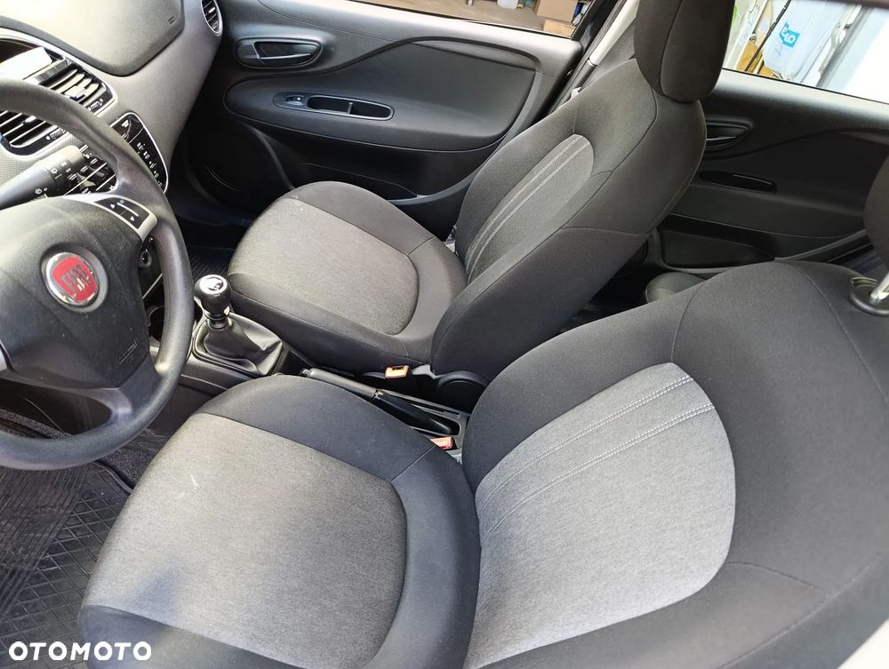 Fiat Punto 1.4 Young - 5