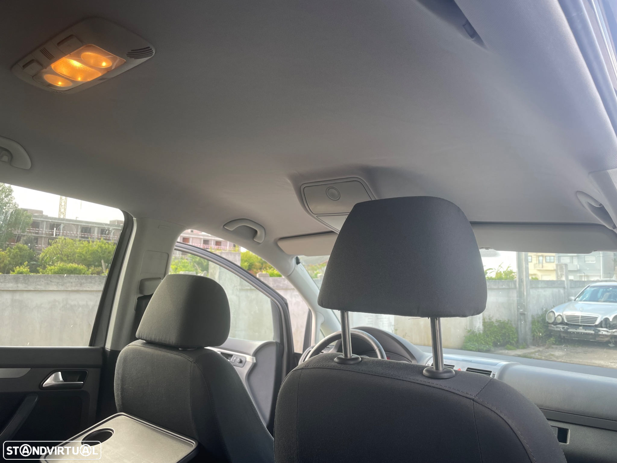 VW Touran - 28